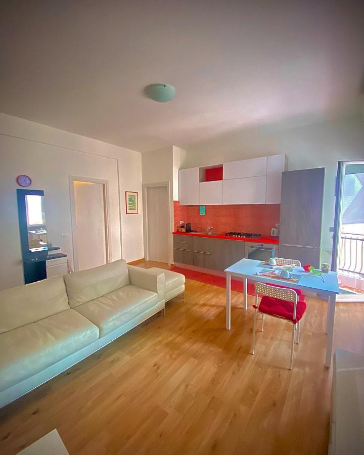 I-Lari Apartment Róma Kültér fotó